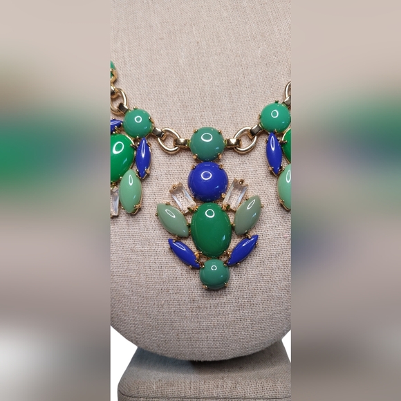 Stella & Dot Juniper Statement Necklace - Picture 7 of 13